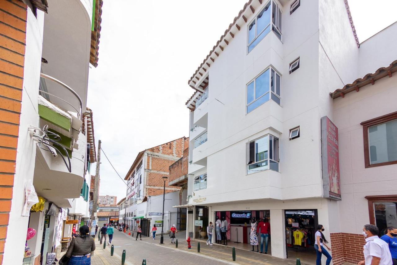 Hotel Gutier Rionegro Bagian luar foto